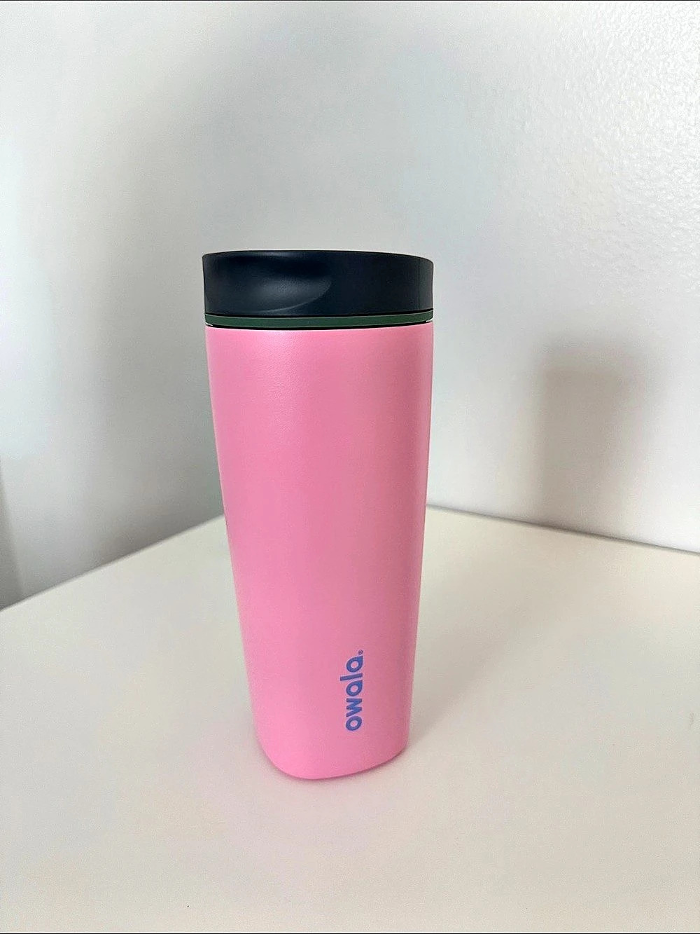 Owala SmoothSip Slider Coffee Tumbler 20 oz Pink